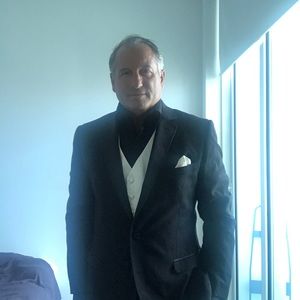 Meet your Posher, Alexis